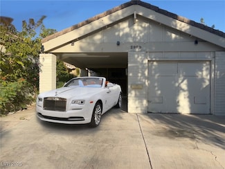 2989 Bel Air Dr, Las Vegas, NV 89109