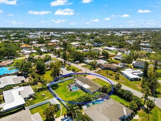 1723 Laramie St, Sarasota, FL 34231