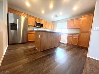 7017 Green Ripple Ln, Las Vegas, NV 89156