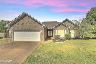 21 Austin Cove, Jackson, TN 38305