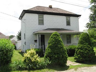 270 E Smithfield St, Mount Pleasant, PA 15666