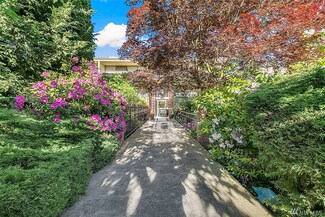 1616 41st Ave E Unit 203, Seattle, WA 98112