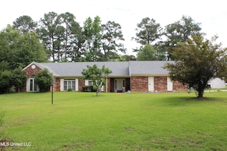 1600 Christine Dr, McComb, MS 39648