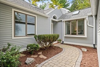 54 Pickwick Way Unit 54, Wayland, MA 01778