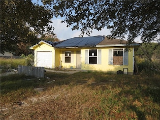 936 S 10th St, Aransas Pass, TX 78336