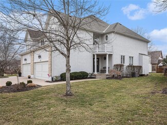 11914 Westgate St, Overland Park, KS 66213