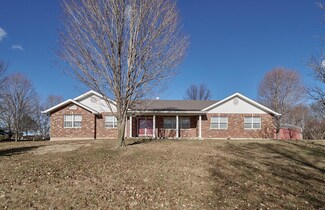 18371 Woodlands Ridge Dr, Glencoe, MO 63038