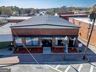 18 W Currahee St, Toccoa, GA 30577