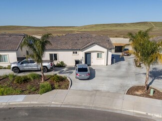 4304 Sun Orchard Dr, Bakersfield, CA 93306
