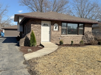 14951 Kilbourne Ave, Midlothian, IL 60445