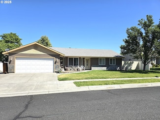 1055 NE Madrona Dr, Hermiston, OR 97838