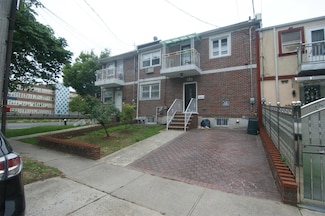 82-92 167th St, Jamaica, NY 11432