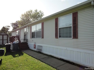 453 Glencoe, Temperance, MI 48182