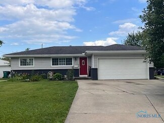 101 Rossway Ave, Rossford, OH 43460