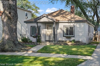 7713 Jackson St, Taylor, MI 48180