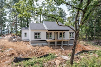 3575 Wheatland Rd, Fincastle, VA 24090