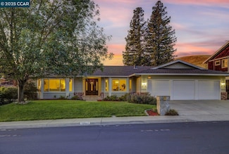 972 Richard Ln, Danville, CA 94526