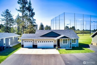 523 Puffin Ave NE, Ocean Shores, WA 98569