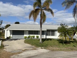 704 Chippy Ln, Nokomis, FL 34275