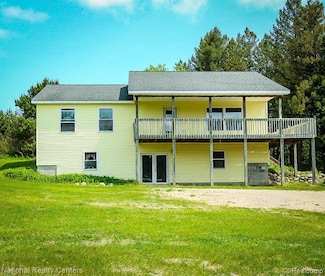 2883 Kidder Rd, East Jordan, MI 49727