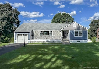 38 Longvue Dr, Wethersfield, CT 06109