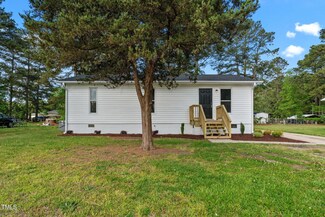 623 Lincoln Dr, Kenly, NC 27542