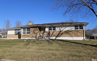 1000 Anne Ave, Quincy, IL 62305