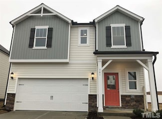 341 Wilbur Lake Dr, Fuquay-Varina, NC 27526