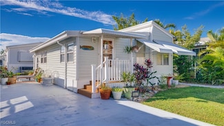 11077 Sunburst Ln, Fort Myers, FL 33908