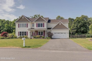 65 Haywood Ln, North Greenbush, NY 12144