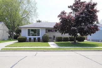 2601 Ridgewood Ave, Racine, WI 53403