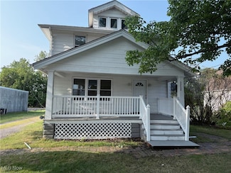 33520 Bainbridge Rd, Solon, OH 44139