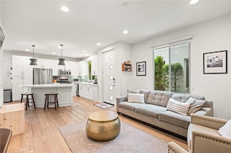 5225 Pacific Terrace, Hawthorne, CA 90250