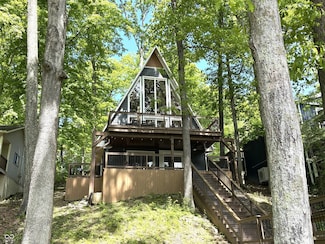 7207 Grouper Dr, Nineveh, IN 46164