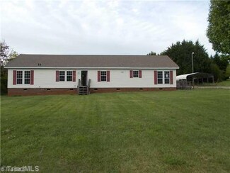 200 Simmons Rd, Pilot Mountain, NC 27041