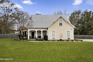 18079 Pecan Ct, Saucier, MS 39574