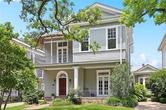 392 94 Broadway St, New Orleans, LA 70118