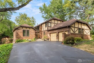 60 Bobwhite Dr, Enon, OH 45323