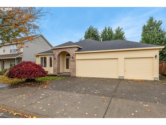 20165 Heider Dr, Oregon City, OR 97045