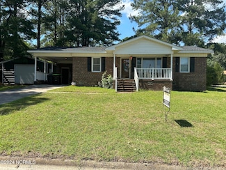 313 N Haines St, Williamston, NC 27892