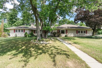 1001 East St, Three Rivers, MI 49093