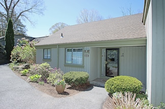 699 Heritage Village Unit B, Southbury, CT 06488
