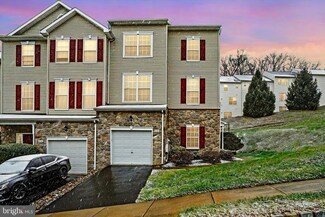 2126 Maple Crest Blvd Unit 2126, York, PA 17406