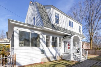 9 Oakley Rd, Belmont, MA 02478