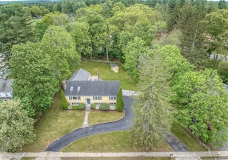 54 Concord Rd, Bedford, MA 01730