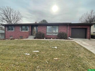 4705 Borman St, Omaha, NE 68157