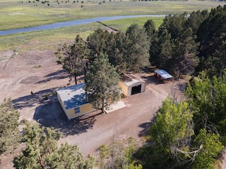 25016 Drews Rd, Chiloquin, OR 97624