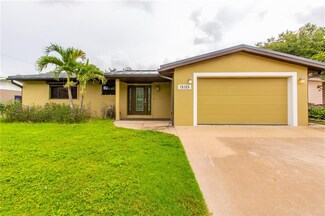 12125 145th Ln, Largo, FL 33774