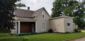 803 S Center St, Flora, IN 46929