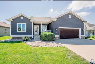 115 W Creek Dr, Lawton, IA 51030